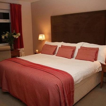 Lake Lodge Guesthouse คิลลาร์นีย์ ภายนอก รูปภาพ