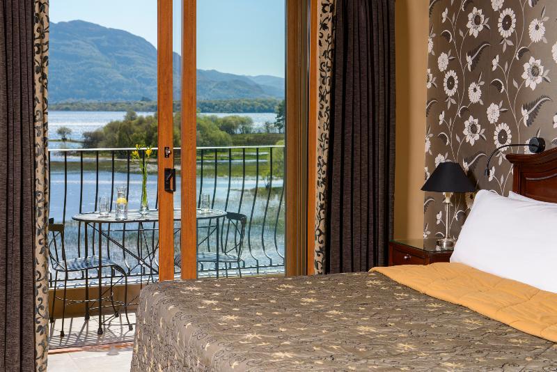 Lake Lodge Guesthouse คิลลาร์นีย์ ภายนอก รูปภาพ