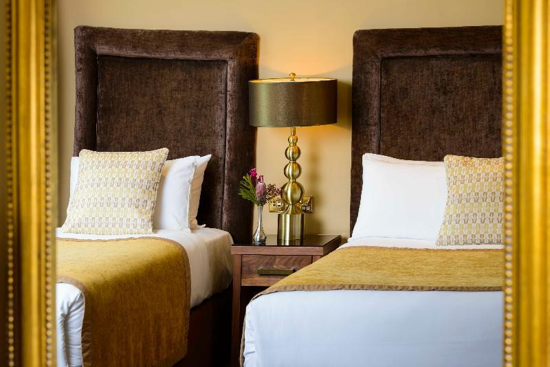 Lake Lodge Guesthouse คิลลาร์นีย์ ภายนอก รูปภาพ